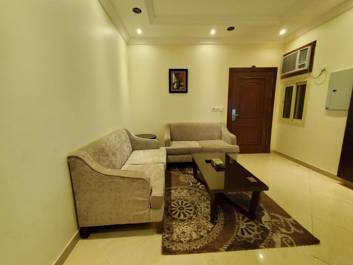 Quiet Dreams - Serviced Apartments Quarysh Branch Dzsidda Kültér fotó